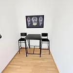 Charming Stay At Maerzstrasse Rooms Close To Vienna Attractions Mz49