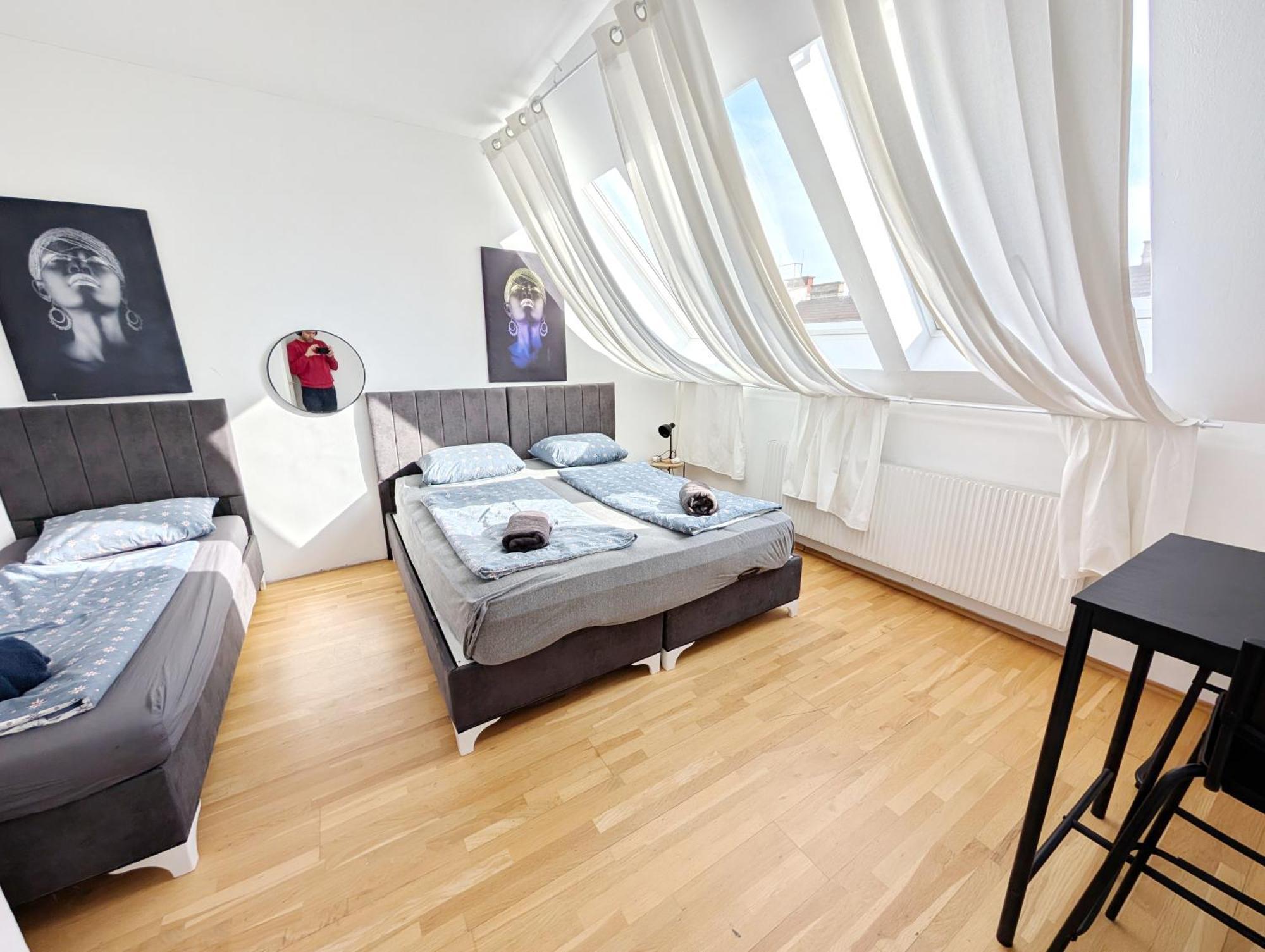 Privatunterkunft Charming At Maerzstrasse Close To Attractions Mz49 *
